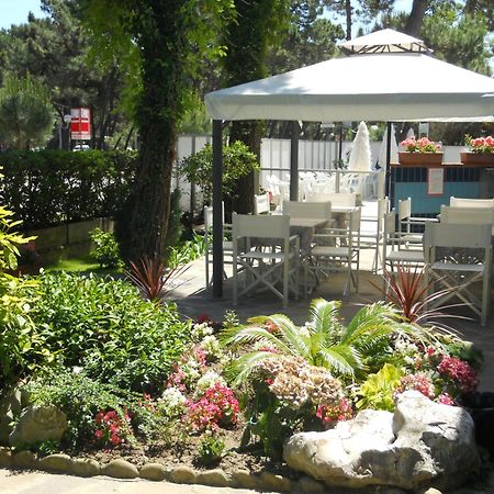 Hotel Sahara Milano Marittima Zewnętrze zdjęcie
