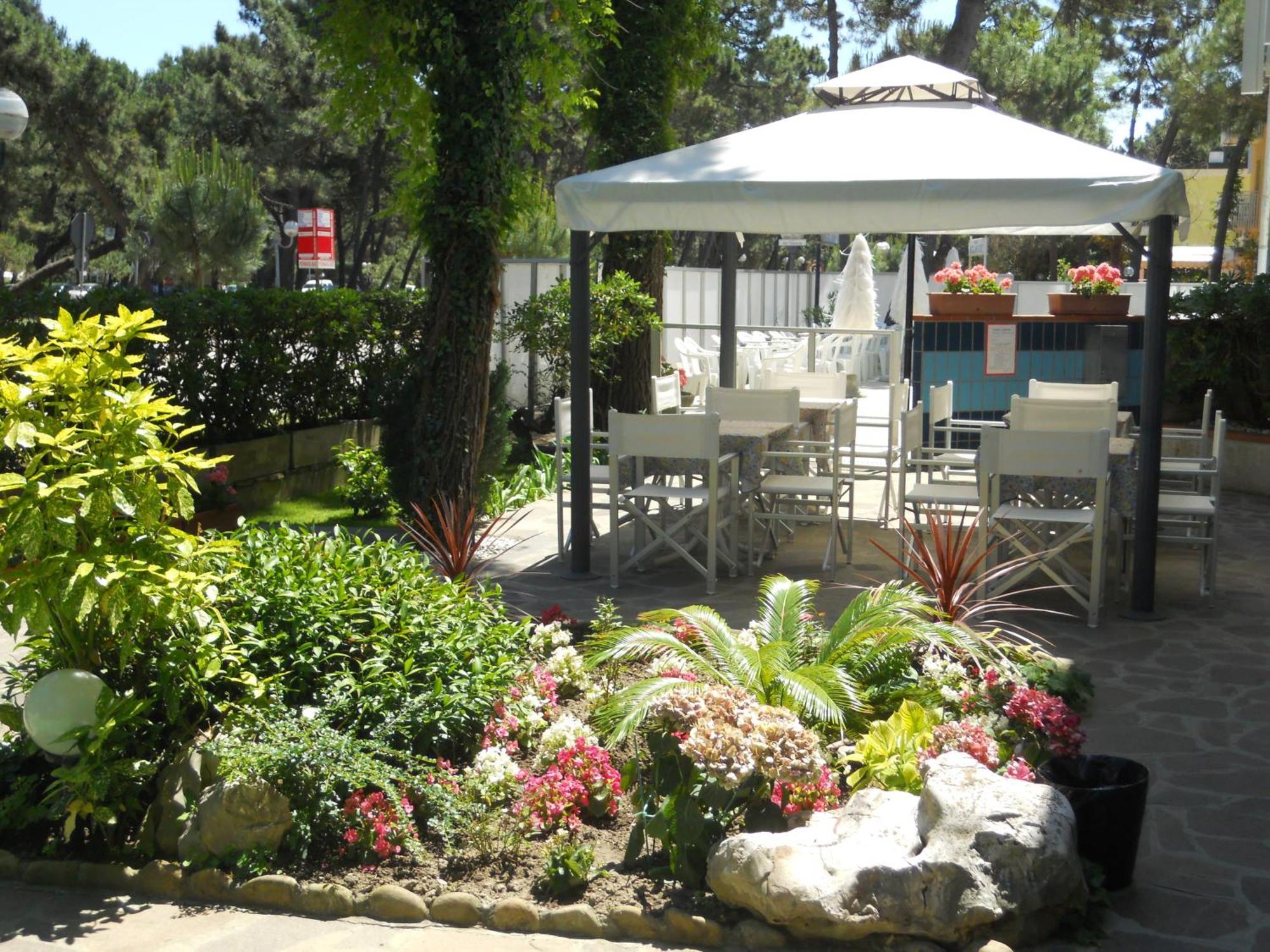 Hotel Sahara Milano Marittima Zewnętrze zdjęcie