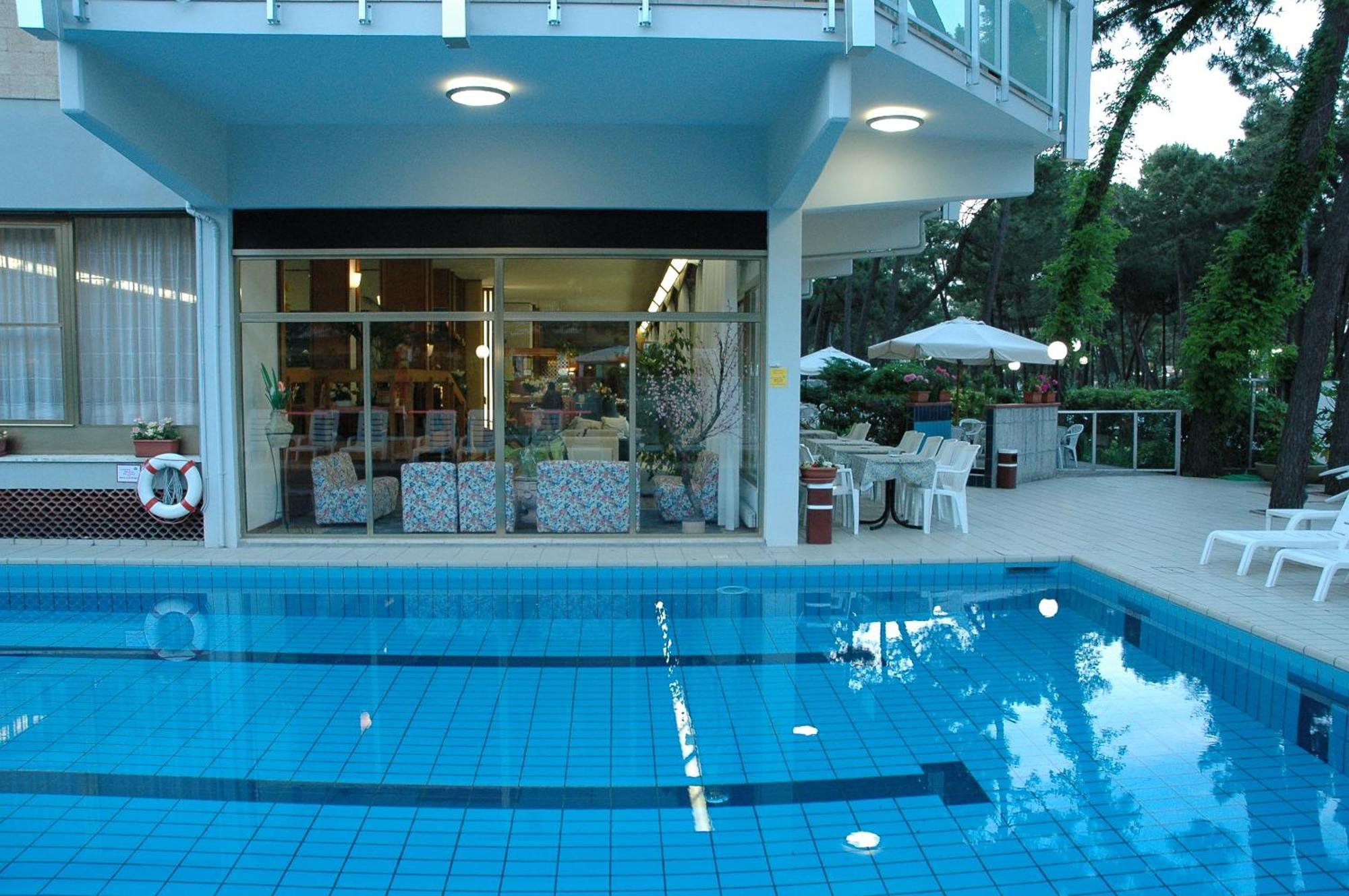 Hotel Sahara Milano Marittima Zewnętrze zdjęcie