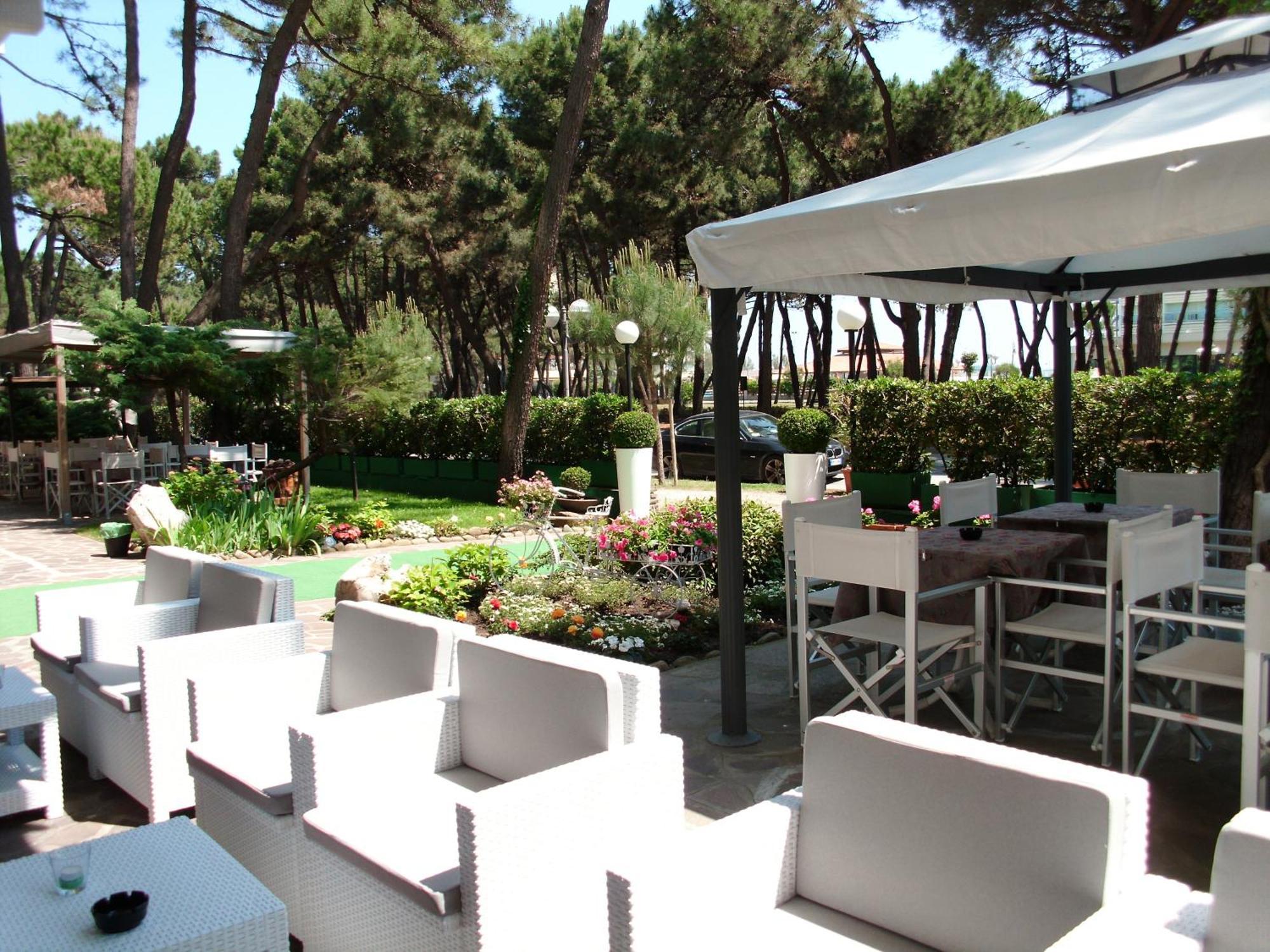 Hotel Sahara Milano Marittima Zewnętrze zdjęcie
