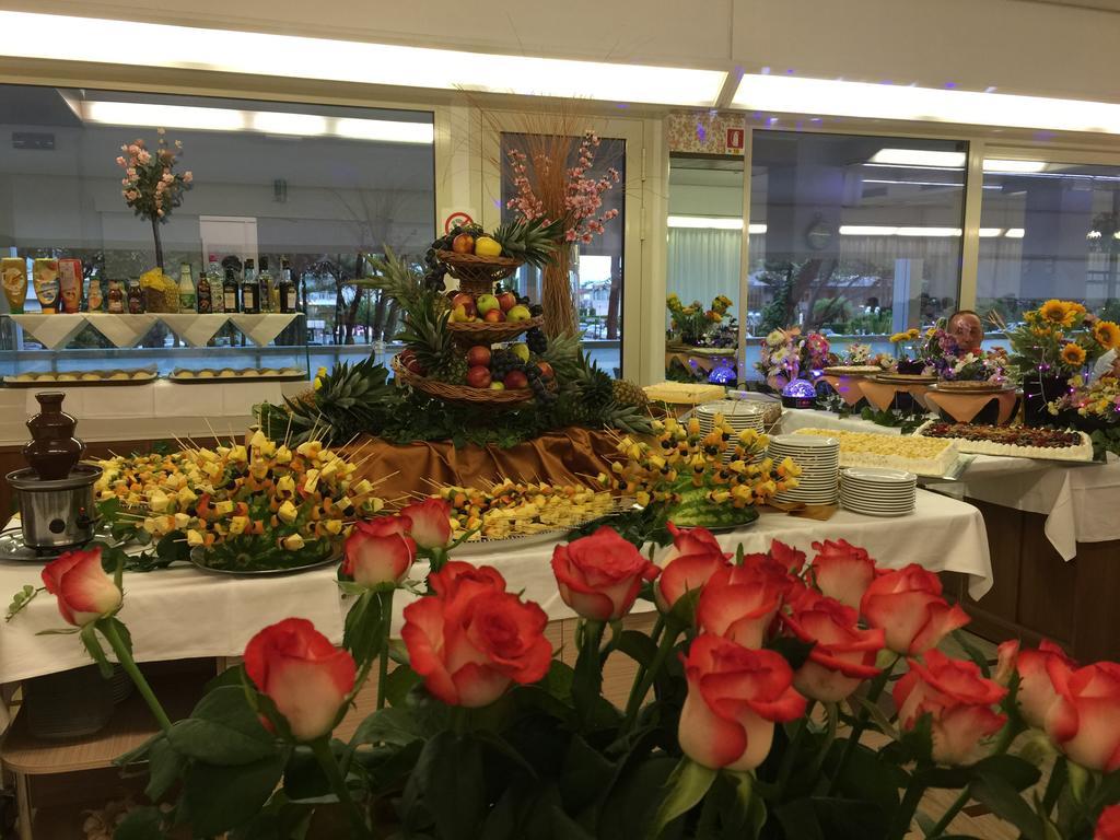 Hotel Sahara Milano Marittima Zewnętrze zdjęcie