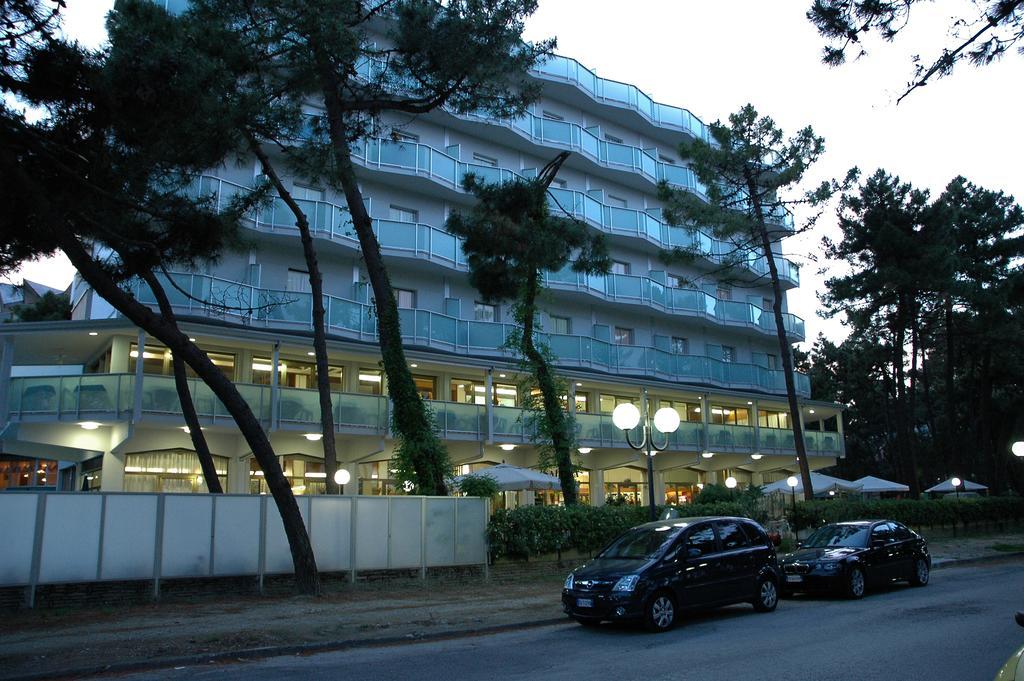 Hotel Sahara Milano Marittima Zewnętrze zdjęcie