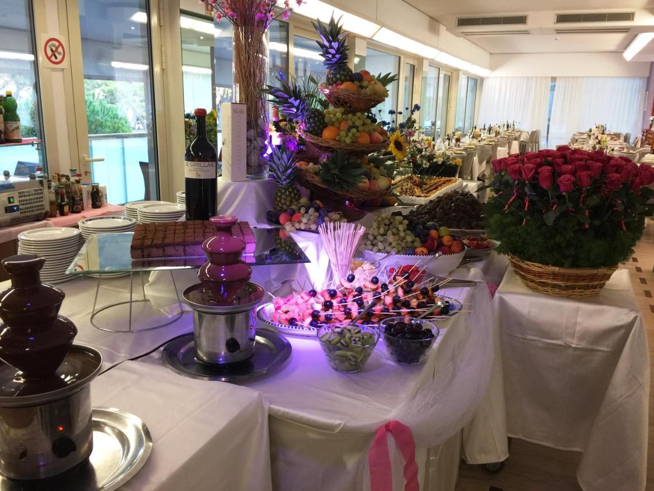Hotel Sahara Milano Marittima Zewnętrze zdjęcie