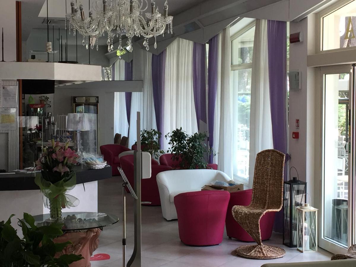 Hotel Sahara Milano Marittima Zewnętrze zdjęcie